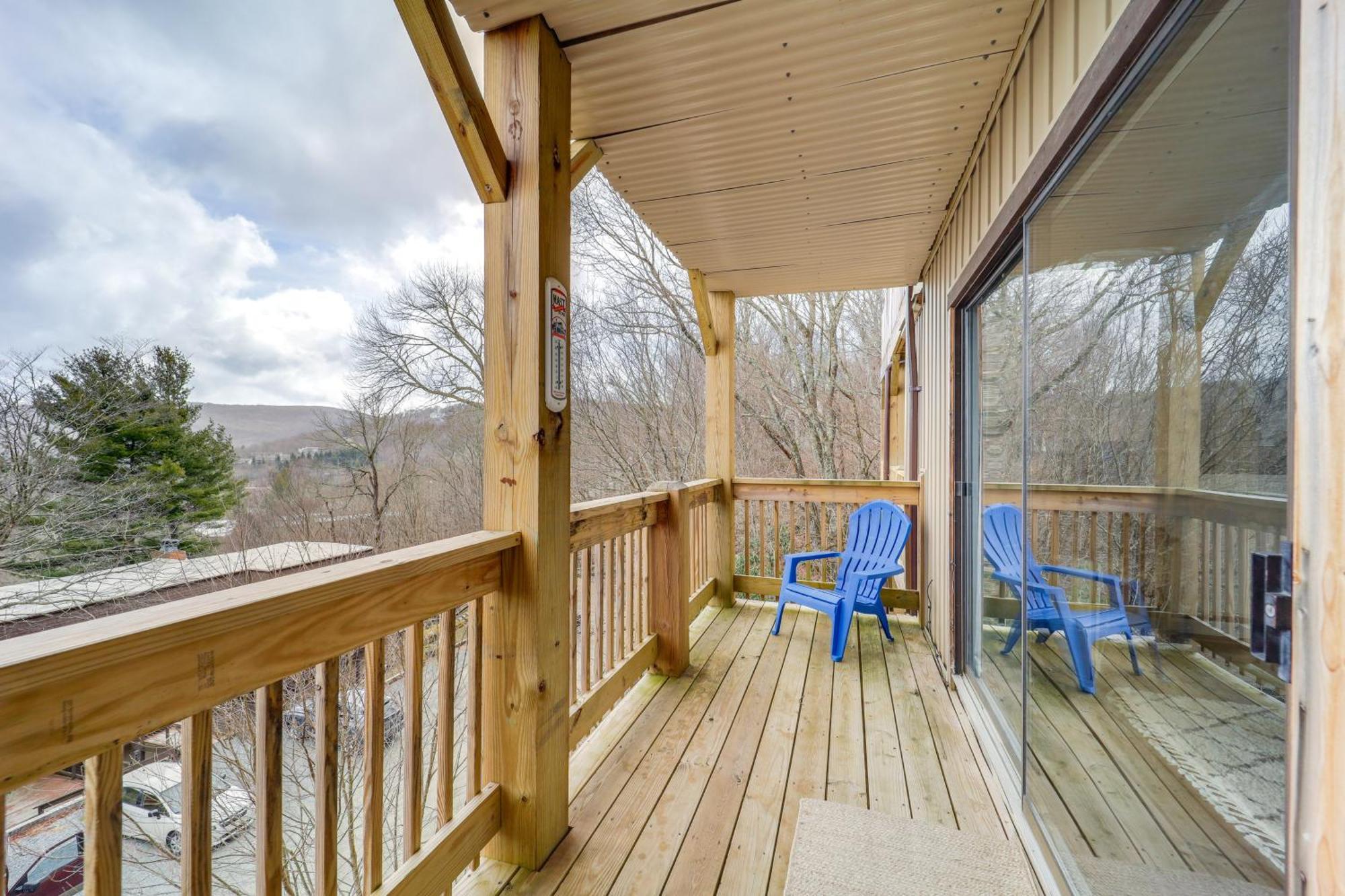 Beech Mountain Studio With Balcony Less Than 1 Mi To Skiing! Extérieur photo