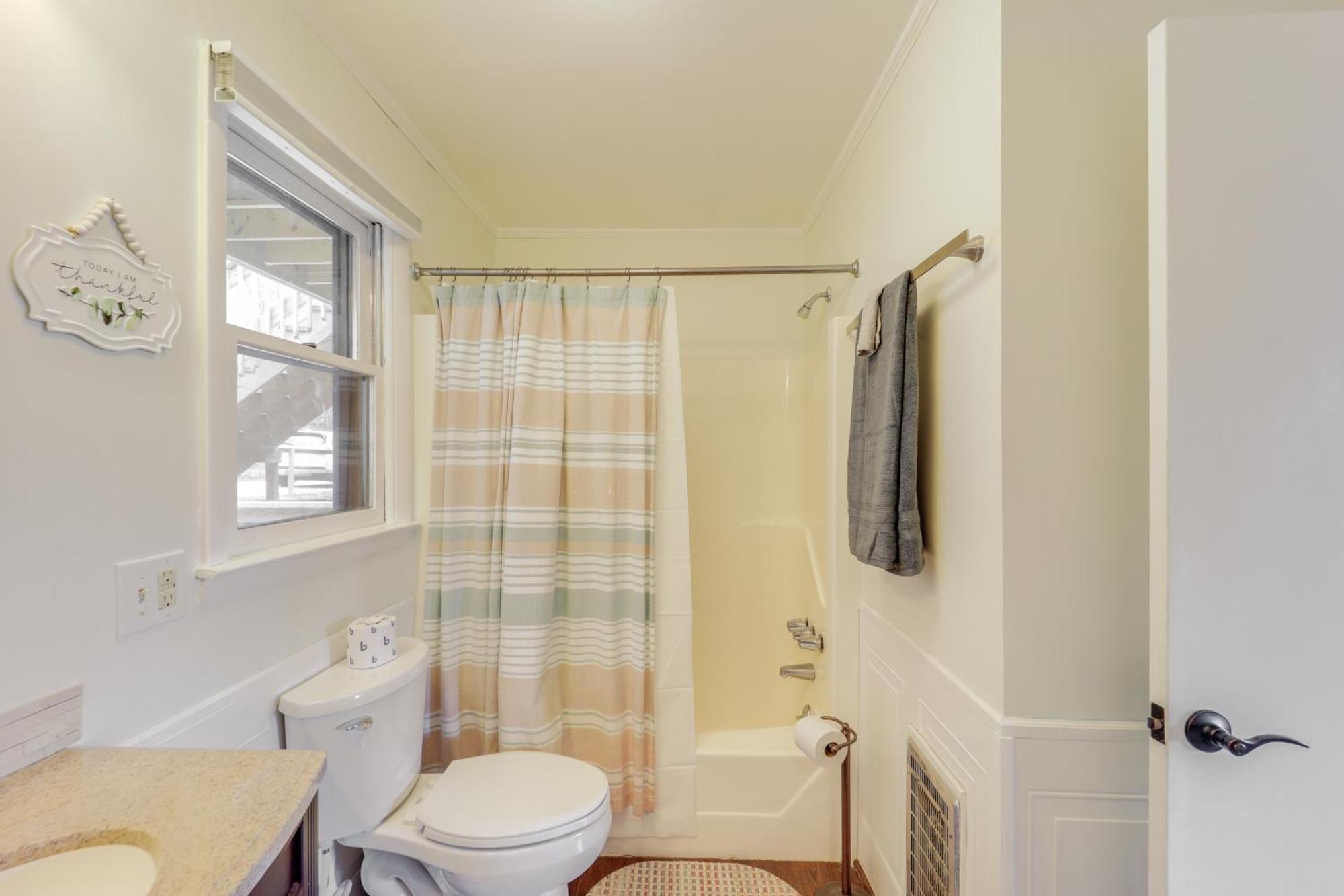 Beech Mountain Studio With Balcony Less Than 1 Mi To Skiing! Extérieur photo