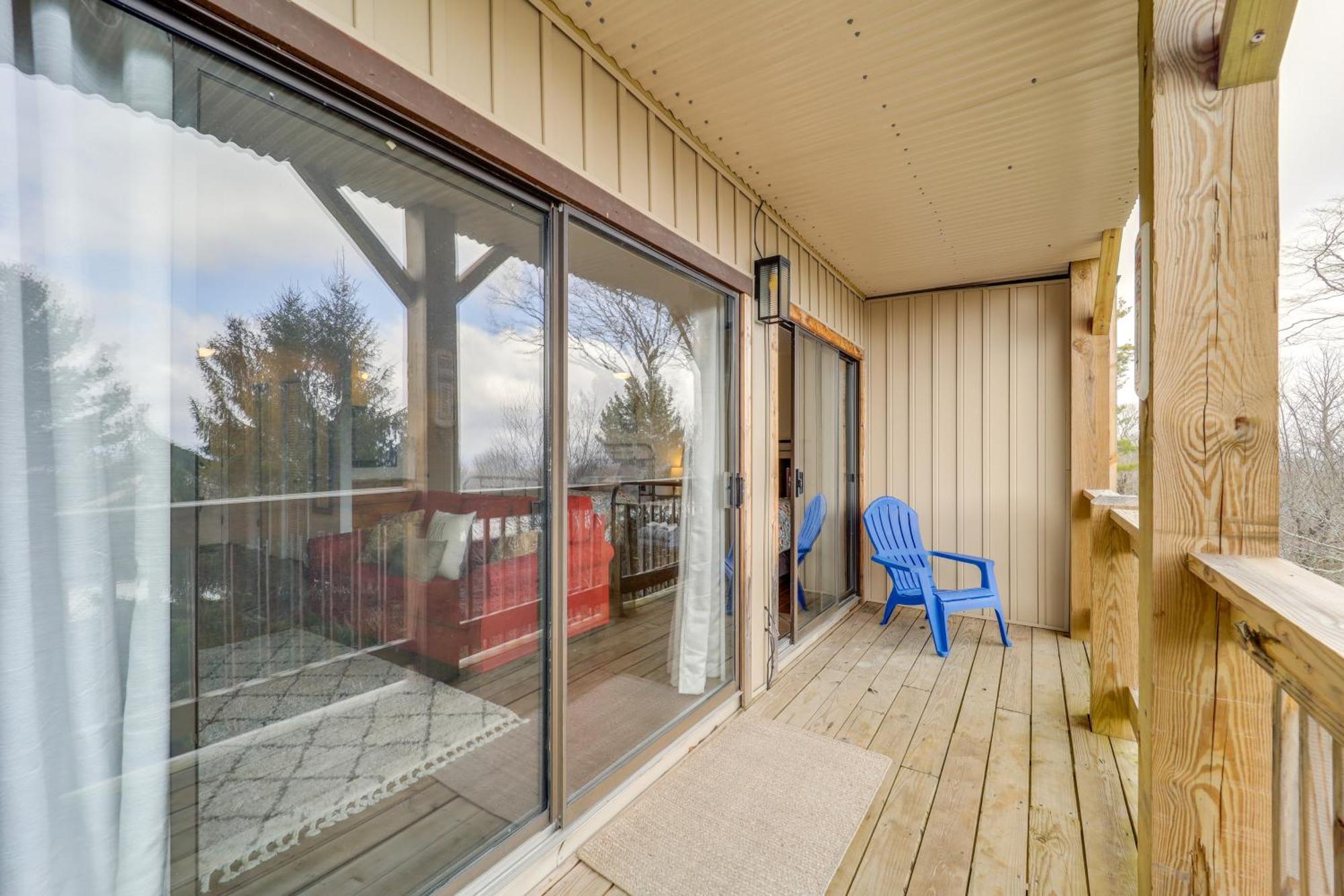 Beech Mountain Studio With Balcony Less Than 1 Mi To Skiing! Extérieur photo